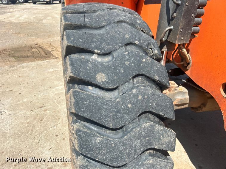 image for item DO6524 2013 JLG Skytrak 10042 telehandler