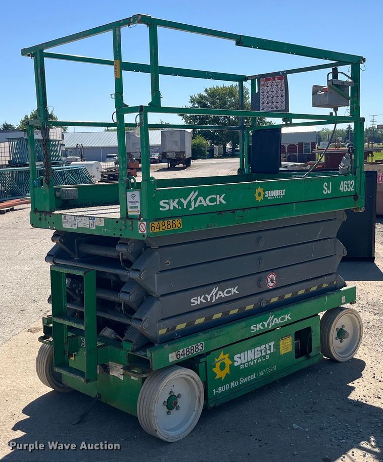 image for item DP2204 2014 Skyjack SJIII 4632 scissor lift