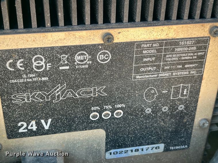 image for item DP2204 2014 Skyjack SJIII 4632 scissor lift