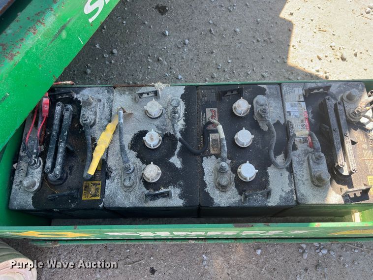 image for item DP2204 2014 Skyjack SJIII 4632 scissor lift