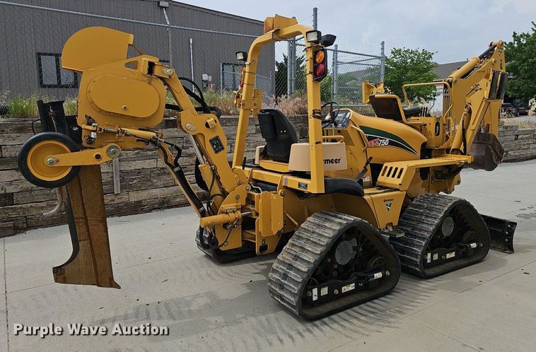 image for item DP6432 2010 Vermeer RTX750 vibratory cable plow