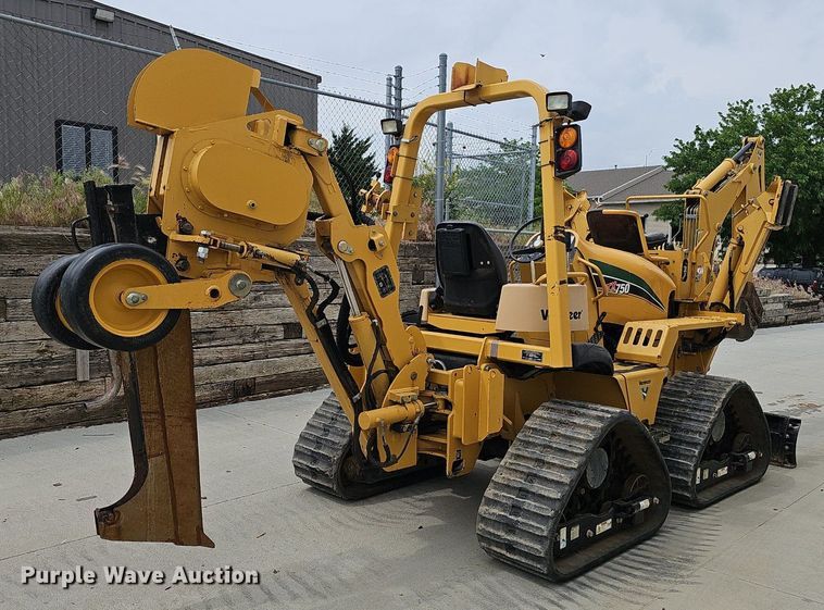 image for item DP6432 2010 Vermeer RTX750 vibratory cable plow