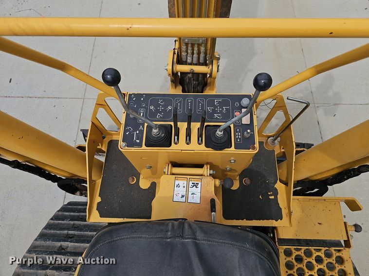 image for item DP6432 2010 Vermeer RTX750 vibratory cable plow