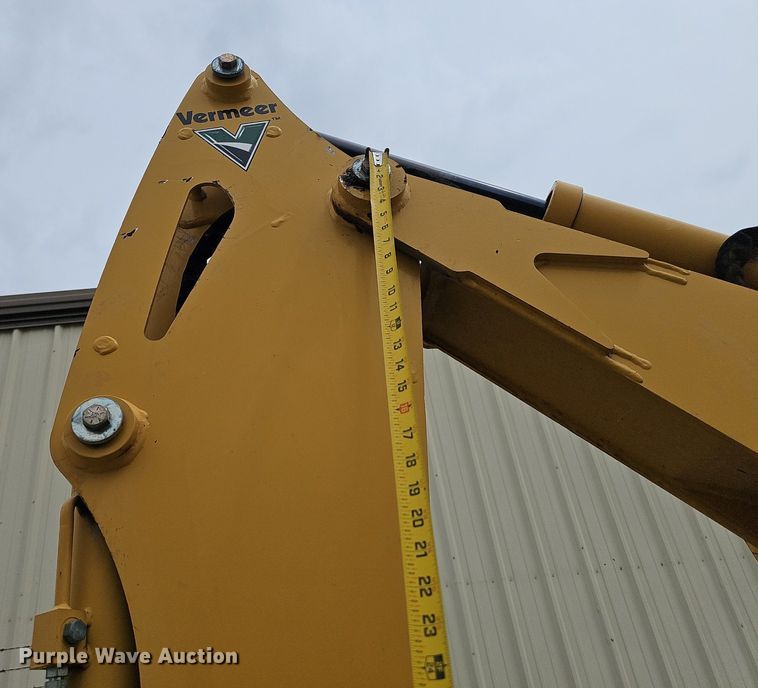 image for item DP6432 2010 Vermeer RTX750 vibratory cable plow