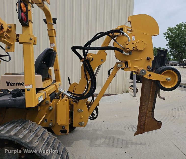 image for item DP6432 2010 Vermeer RTX750 vibratory cable plow
