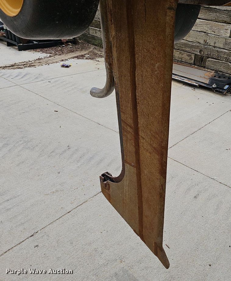 image for item DP6432 2010 Vermeer RTX750 vibratory cable plow