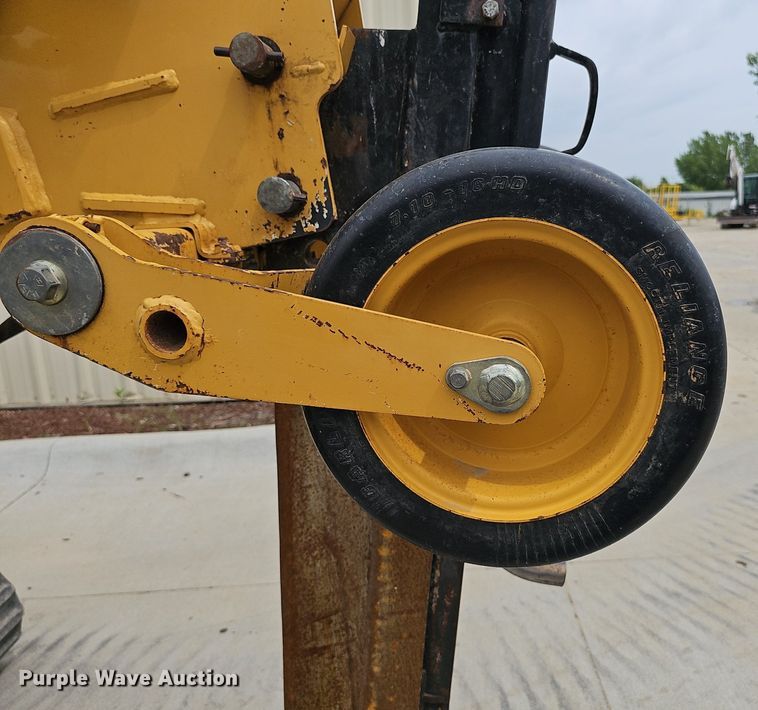 image for item DP6432 2010 Vermeer RTX750 vibratory cable plow