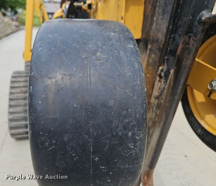 image for item DP6432 2010 Vermeer RTX750 vibratory cable plow