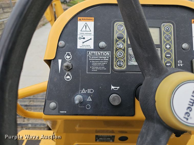 image for item DP6432 2010 Vermeer RTX750 vibratory cable plow