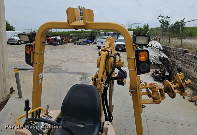 image for item DP6432 2010 Vermeer RTX750 vibratory cable plow