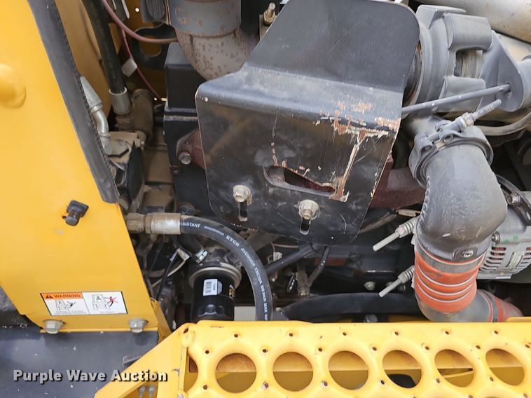 image for item DP6432 2010 Vermeer RTX750 vibratory cable plow