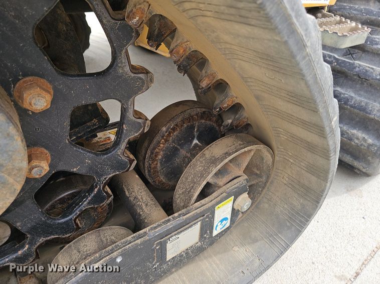 image for item DP6432 2010 Vermeer RTX750 vibratory cable plow