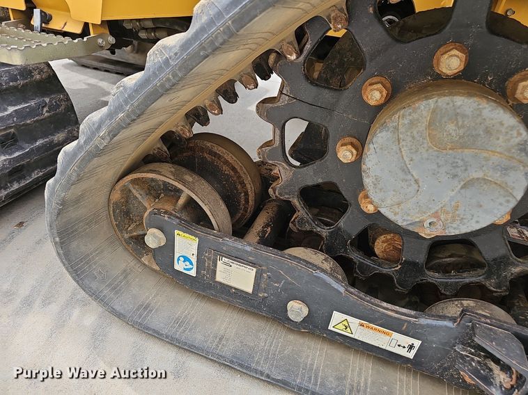 image for item DP6432 2010 Vermeer RTX750 vibratory cable plow