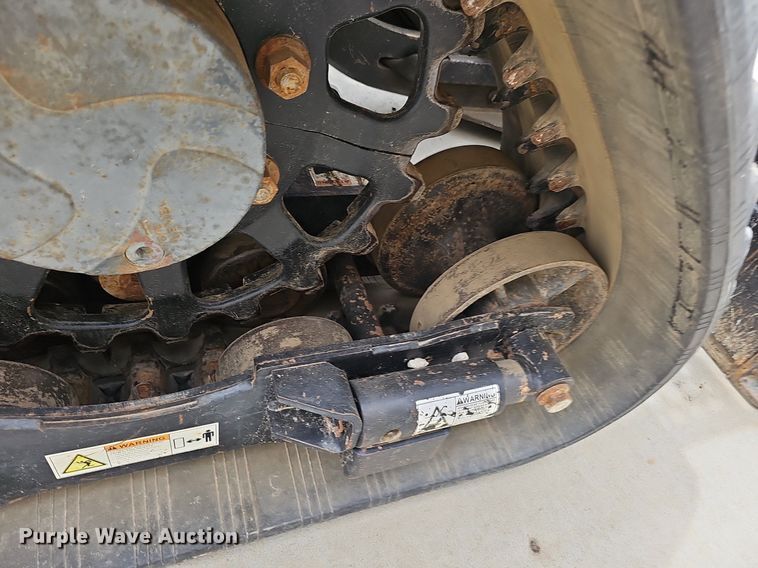 image for item DP6432 2010 Vermeer RTX750 vibratory cable plow