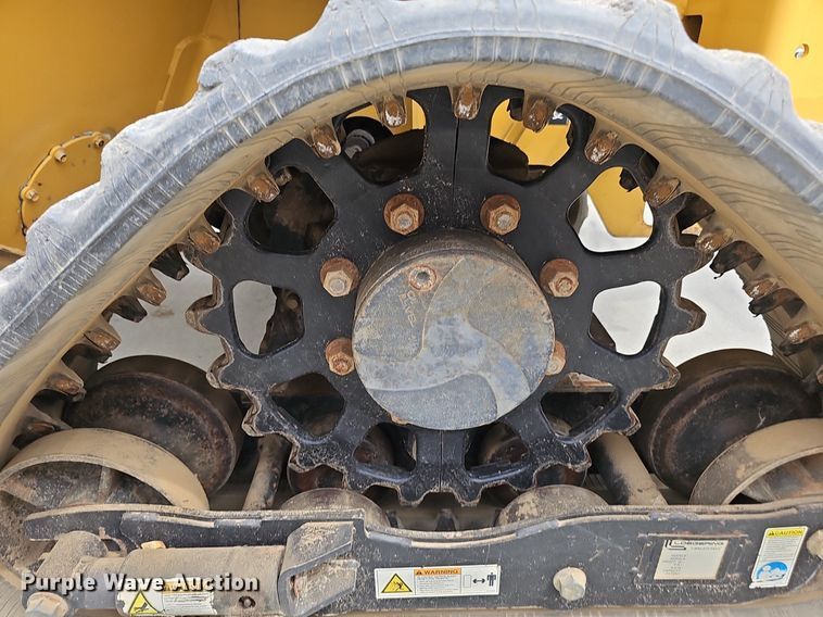 image for item DP6432 2010 Vermeer RTX750 vibratory cable plow