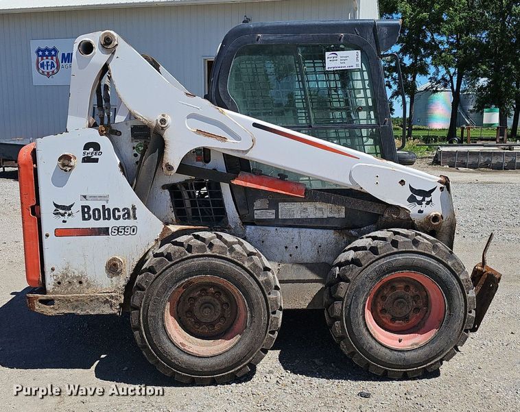 image for item DP6454 2015 Bobcat S590 skid steer loader