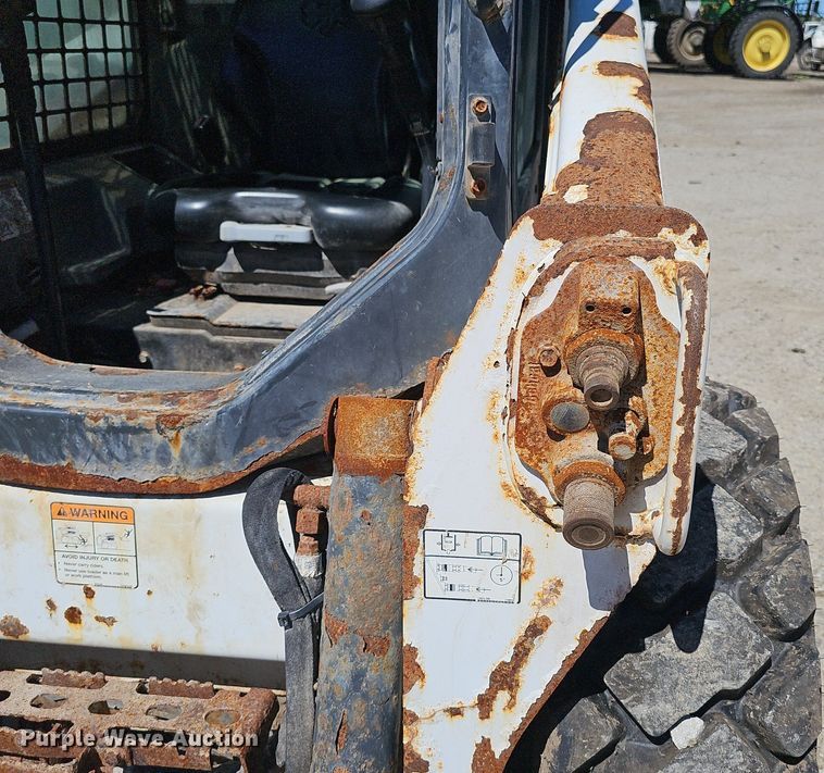 image for item DP6454 2015 Bobcat S590 skid steer loader
