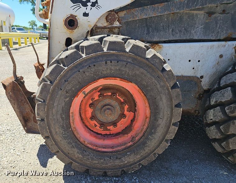 image for item DP6454 2015 Bobcat S590 skid steer loader