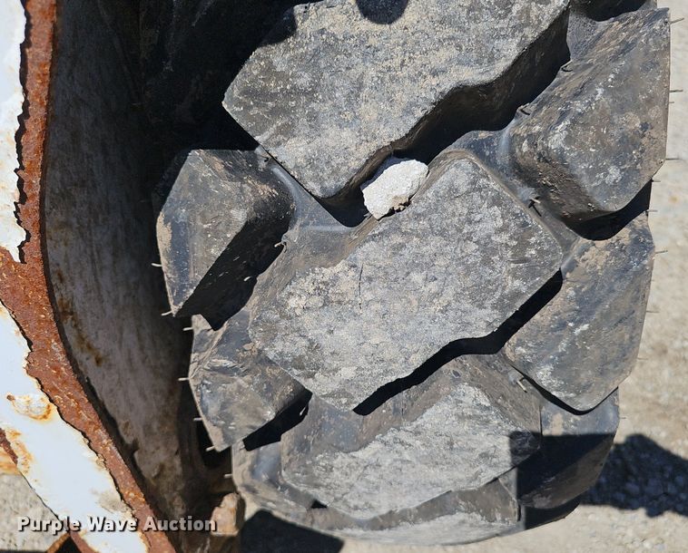 image for item DP6454 2015 Bobcat S590 skid steer loader