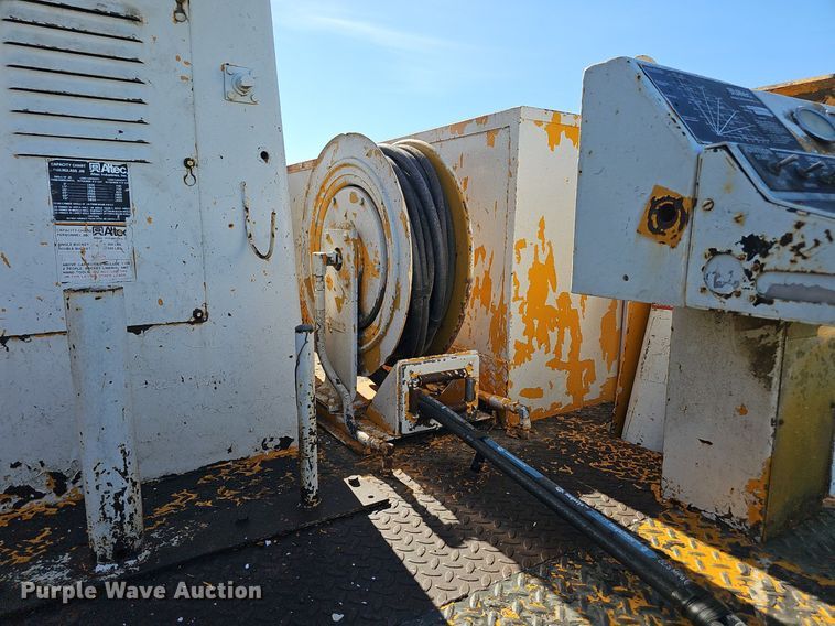 image for item DP6467 1988 Ford F800 digger derrick truck