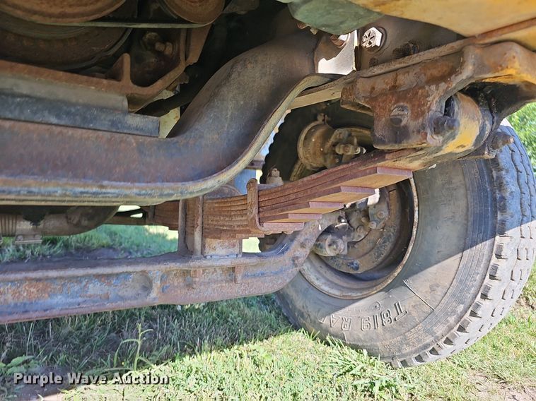 image for item DP6467 1988 Ford F800 digger derrick truck