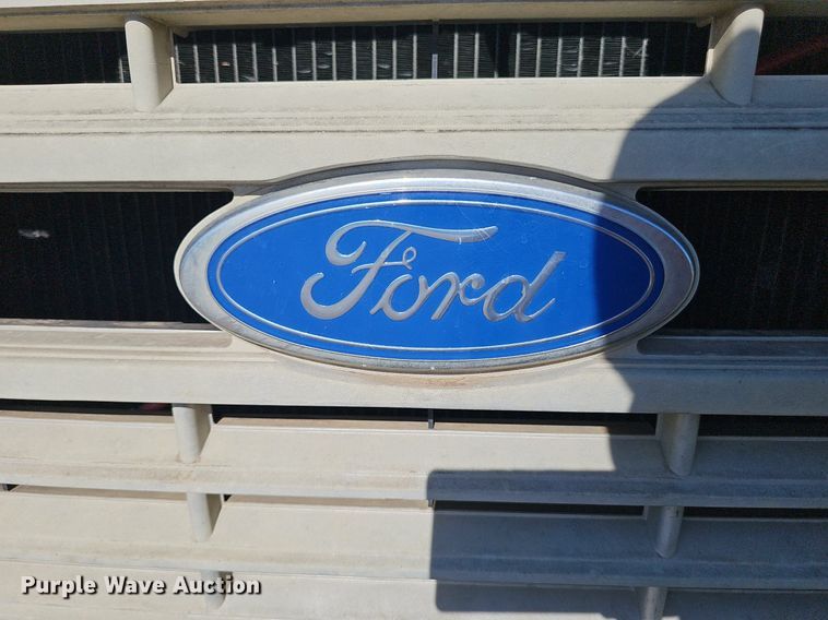 image for item DP6467 1988 Ford F800 digger derrick truck