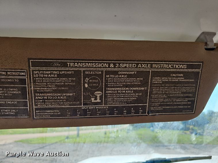 image for item DP6467 1988 Ford F800 digger derrick truck