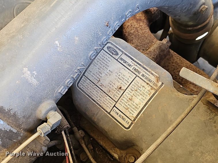 image for item DP6467 1988 Ford F800 digger derrick truck