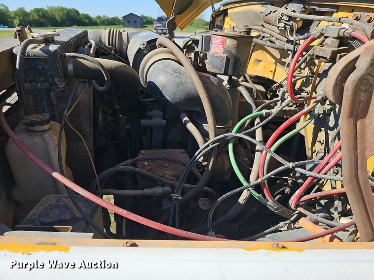 image for item DP6467 1988 Ford F800 digger derrick truck