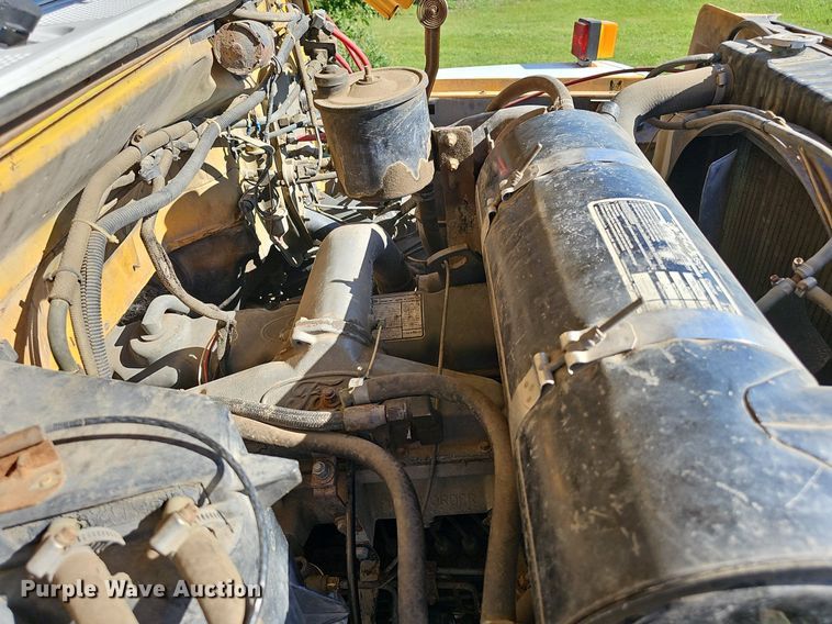 image for item DP6467 1988 Ford F800 digger derrick truck