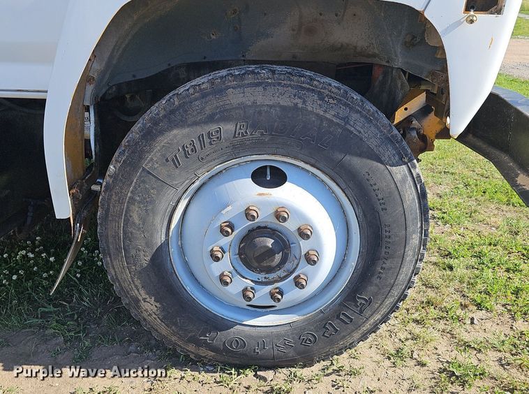 image for item DP6467 1988 Ford F800 digger derrick truck