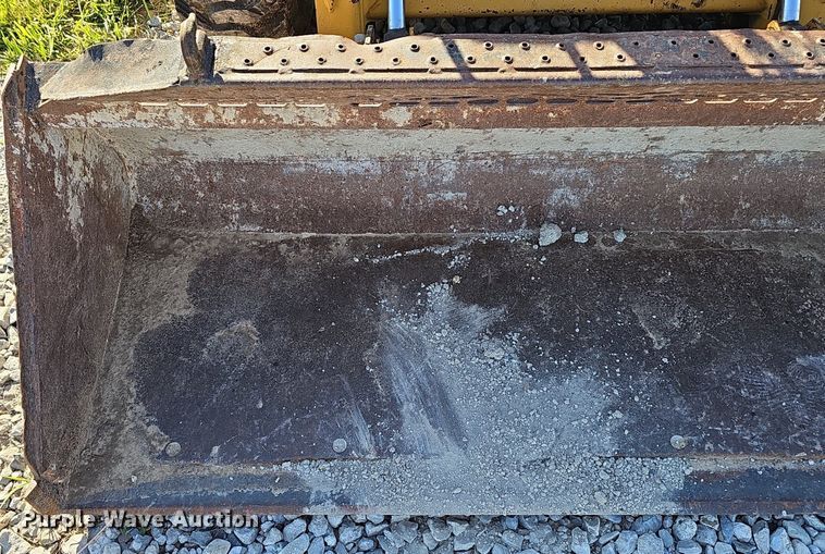 image for item DP6468 1995 John Deere 7775 skid steer loader