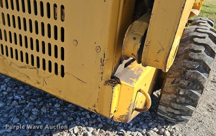 image for item DP6468 1995 John Deere 7775 skid steer loader