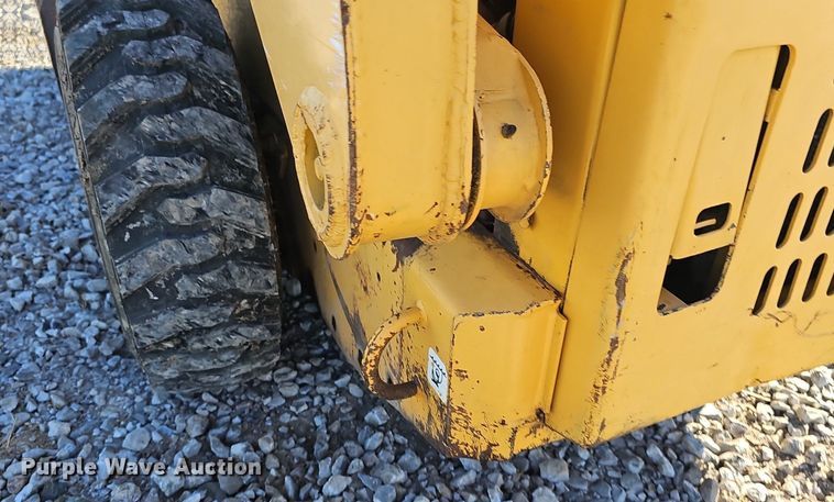 image for item DP6468 1995 John Deere 7775 skid steer loader