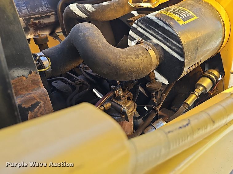 image for item DP6468 1995 John Deere 7775 skid steer loader