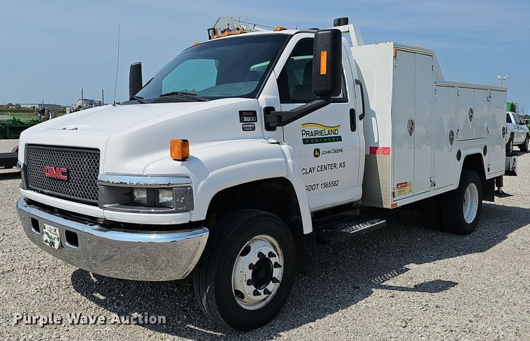 image for item DP6520 2009 GMC C5500 utility / service truck