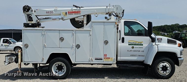 image for item DP6520 2009 GMC C5500 utility / service truck