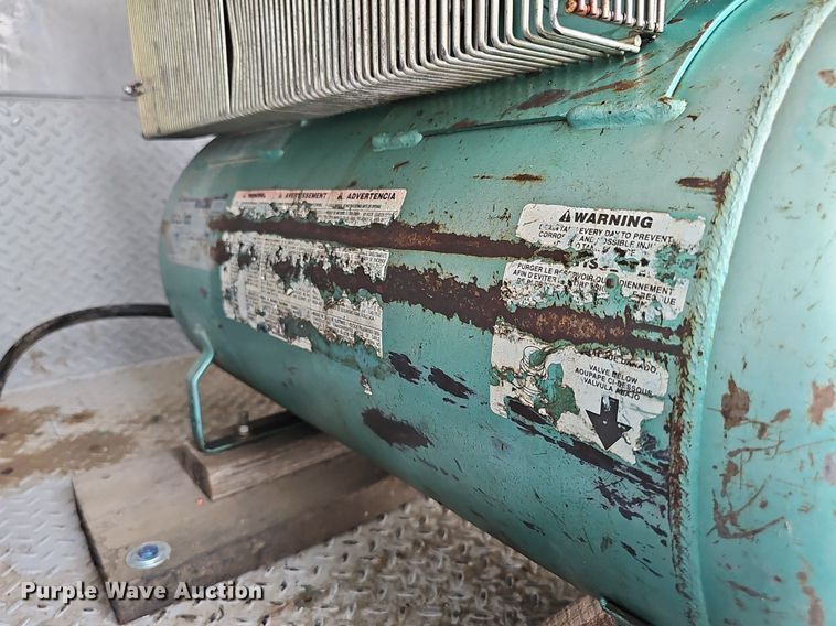 image for item DP6520 2009 GMC C5500 utility / service truck