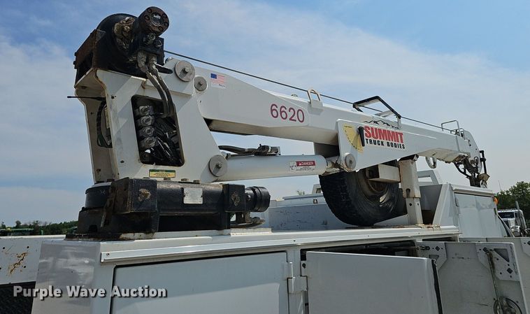 image for item DP6520 2009 GMC C5500 utility / service truck