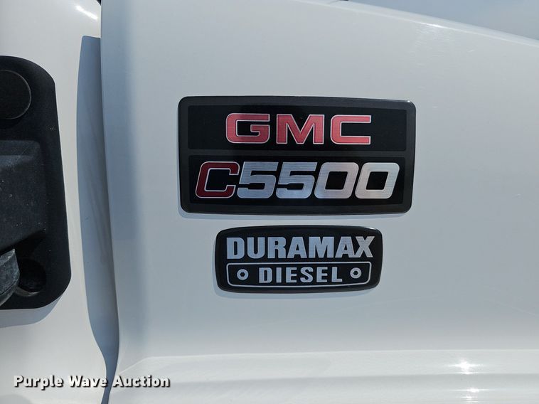image for item DP6520 2009 GMC C5500 utility / service truck