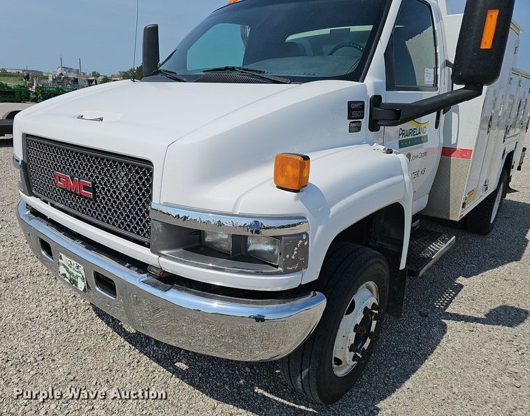 image for item DP6520 2009 GMC C5500 utility / service truck
