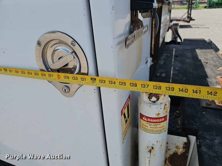 image for item DP6520 2009 GMC C5500 utility / service truck