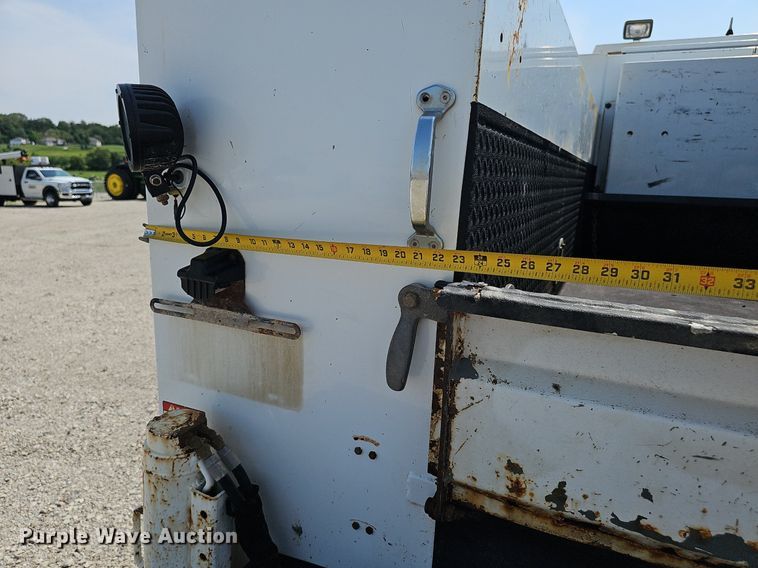 image for item DP6520 2009 GMC C5500 utility / service truck