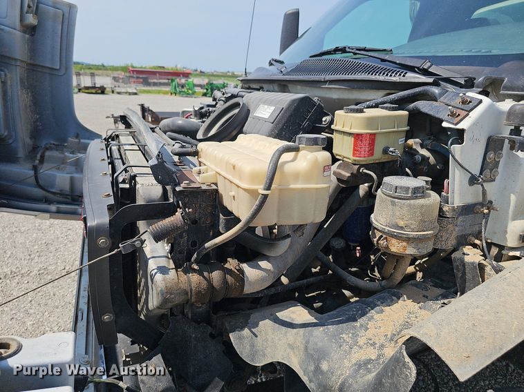 image for item DP6520 2009 GMC C5500 utility / service truck