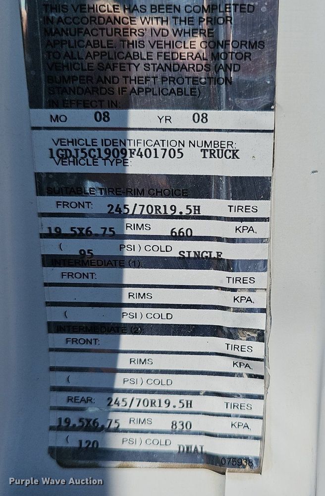 image for item DP6520 2009 GMC C5500 utility / service truck