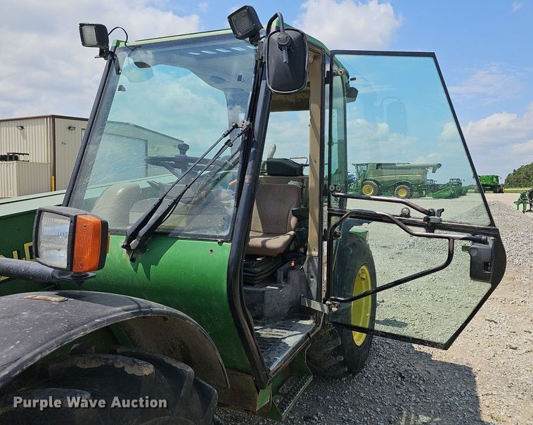image for item DP6527 2002 John Deere 3400 telehandler