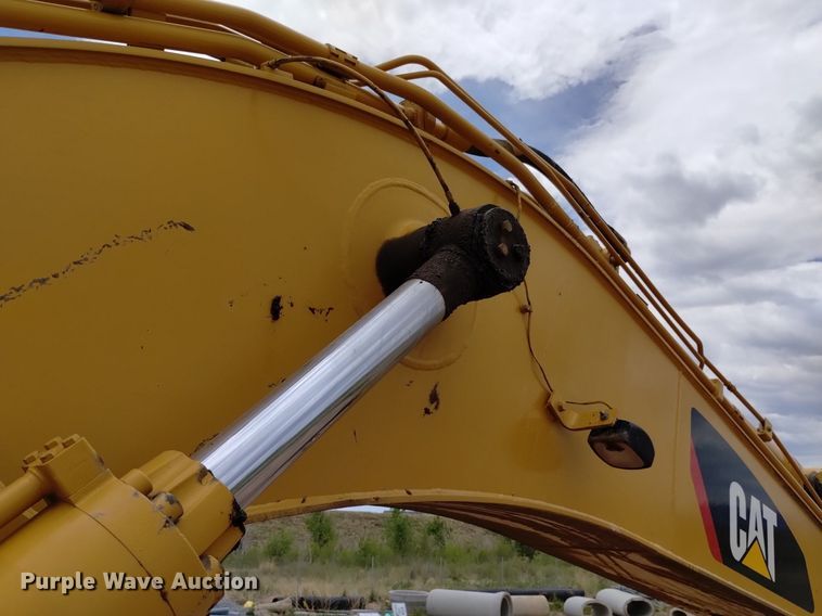 image for item DQ6115 2007 Caterpillar 330D L excavator