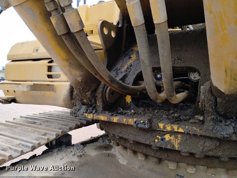 image for item DQ6115 2007 Caterpillar 330D L excavator