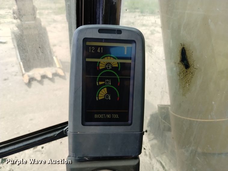 image for item DQ6115 2007 Caterpillar 330D L excavator