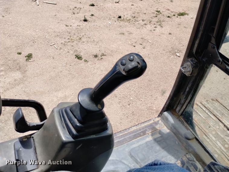 image for item DQ6115 2007 Caterpillar 330D L excavator